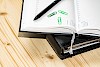 Hat der Hund da noch Platz? Terminkalender aufgeschlagen mit Stift und Büroklammern - © CC0 - Pixabay - Myriams-Fotos