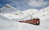 Bequem mit der Bahn Zug in verschneiter Landschaft - © CC0 - Pixabay - WikiImages